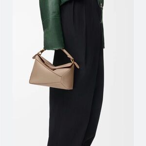 NWT/LOEWE TAUPE LARGE GENUINE LEATHER PUZZLE BAG